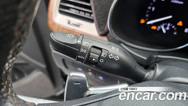 2017 Hyundai Santa Fe The Prime Diesel 2.0 2WD Sold VIN KMHSW81UBHU745993 – photo 28 2017 Hyundai Santa Fe The Prime Diesel 2.0 2WD Sold VIN KMHSW81UBHU745993 – photo 28