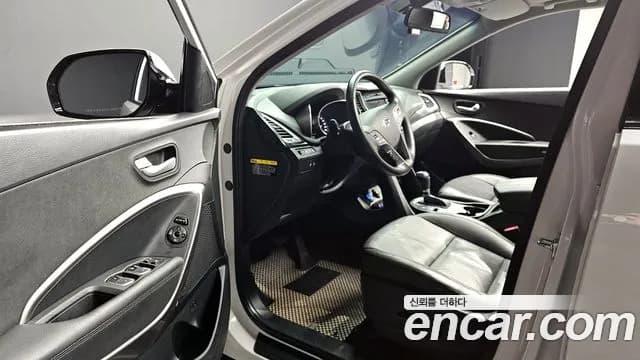 2017 Hyundai Santa Fe The Prime Diesel 2.0 2WD Sold VIN KMHSW81UBHU760471 – photo 15 2017 Hyundai Santa Fe The Prime Diesel 2.0 2WD Sold VIN KMHSW81UBHU760471 – photo 15