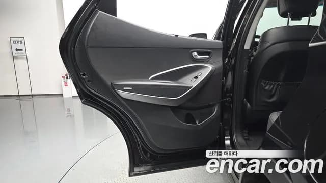 2017 Hyundai Santa Fe The Prime Diesel 2.0 2WD Sold VIN KMHSW81UBHU766218 – photo 19 2017 Hyundai Santa Fe The Prime Diesel 2.0 2WD Sold VIN KMHSW81UBHU766218 – photo 19