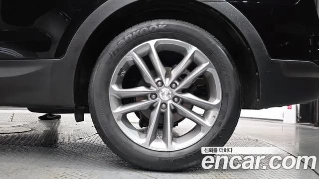 2017 Hyundai Santa Fe The Prime Diesel 2.0 2WD Sold VIN KMHSW81UBHU766218 – photo 26 2017 Hyundai Santa Fe The Prime Diesel 2.0 2WD Sold VIN KMHSW81UBHU766218 – photo 26