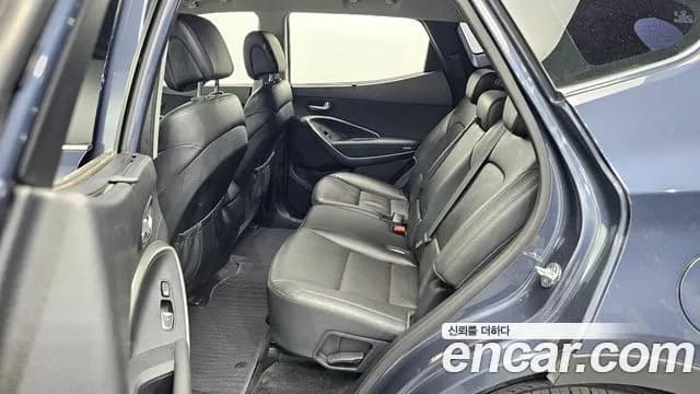 2018 Hyundai Santa Fe The Prime Diesel 2.0 2WD Sold VIN KMHSW81UBJU804793 – interior seats 2018 Hyundai Santa Fe The Prime Diesel 2.0 2WD Sold VIN KMHSW81UBJU804793 – interior seats