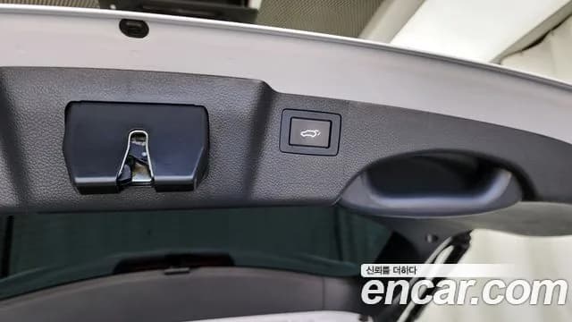 2018 Hyundai Santa Fe The Prime Diesel 2.0 2WD Sold VIN KMHSW81UBJU811039 – photo 18 2018 Hyundai Santa Fe The Prime Diesel 2.0 2WD Sold VIN KMHSW81UBJU811039 – photo 18