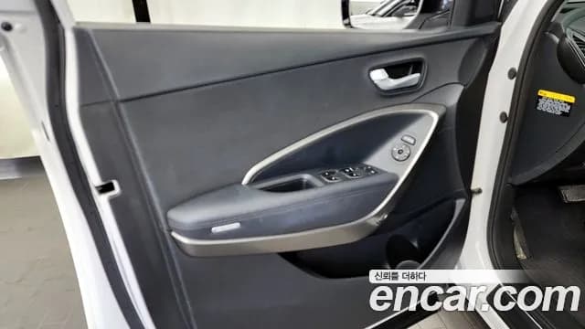 2018 Hyundai Santa Fe The Prime Diesel 2.0 2WD Sold VIN KMHSW81UBJU811039 – photo 29 2018 Hyundai Santa Fe The Prime Diesel 2.0 2WD Sold VIN KMHSW81UBJU811039 – photo 29