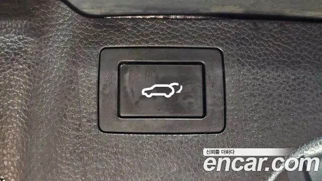 2018 Hyundai Santa Fe The Prime Diesel 2.0 2WD Sold VIN KMHSW81UBJU811516 – interior seats 2018 Hyundai Santa Fe The Prime Diesel 2.0 2WD Sold VIN KMHSW81UBJU811516 – interior seats