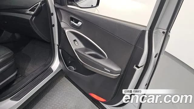 2018 Hyundai Santa Fe The Prime Diesel 2.0 2WD Sold VIN KMHSW81UBJU823323 – side profile 2018 Hyundai Santa Fe The Prime Diesel 2.0 2WD Sold VIN KMHSW81UBJU823323 – side profile