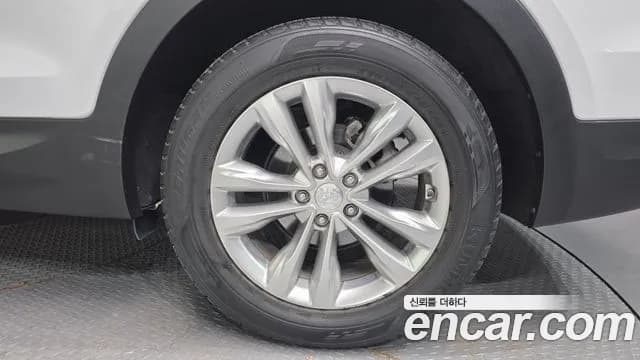 2018 Hyundai Santa Fe The Prime Diesel 2.0 2WD Sold VIN KMHSW81UBJU833253 – exterior detail 2018 Hyundai Santa Fe The Prime Diesel 2.0 2WD Sold VIN KMHSW81UBJU833253 – exterior detail