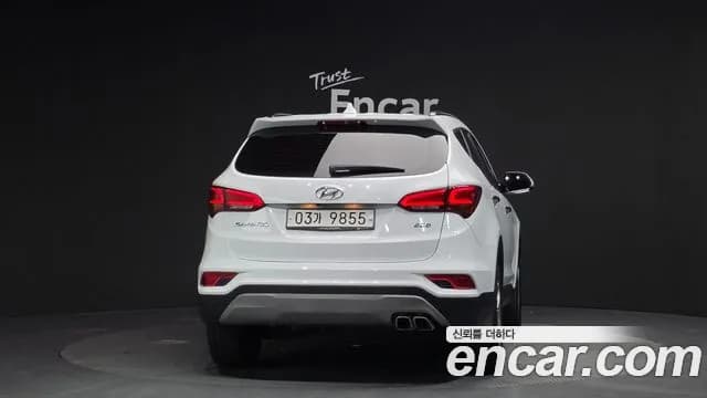 2018 Hyundai Santa Fe The Prime Diesel 2.0 2WD Sold VIN KMHSW81UBJU833253 – trunk area 2018 Hyundai Santa Fe The Prime Diesel 2.0 2WD Sold VIN KMHSW81UBJU833253 – trunk area