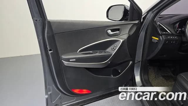 2018 Hyundai Santa Fe The Prime Diesel 2.0 2WD Sold VIN KMHSW81UBJU851435 – photo 11 2018 Hyundai Santa Fe The Prime Diesel 2.0 2WD Sold VIN KMHSW81UBJU851435 – photo 11