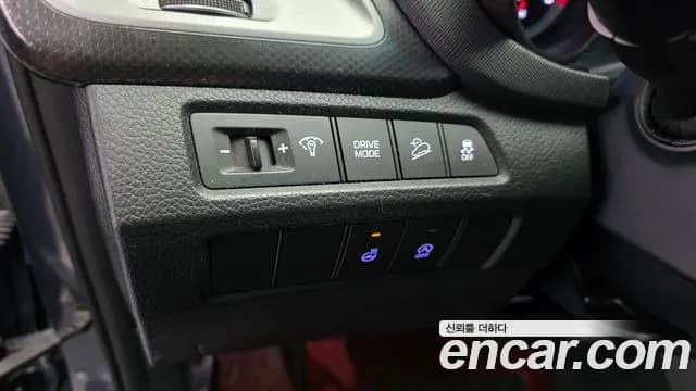 2018 Hyundai Santa Fe The Prime Diesel 2.0 2WD Sold VIN KMHSW81UBJU853094 – trunk area 2018 Hyundai Santa Fe The Prime Diesel 2.0 2WD Sold VIN KMHSW81UBJU853094 – trunk area
