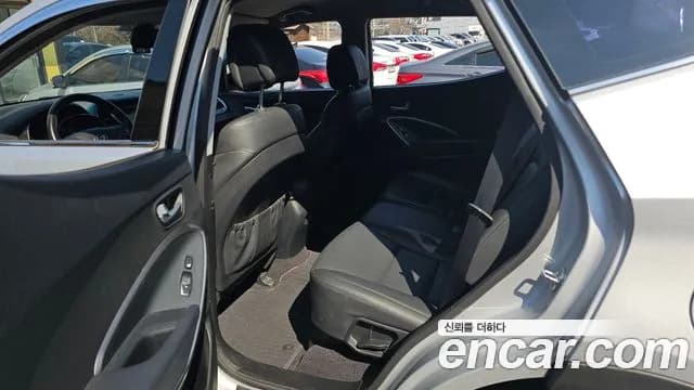 2017 Hyundai Santa Fe The Prime Diesel 2.0 4WD Sold VIN KMHSW81UDHU738811 – side profile 2017 Hyundai Santa Fe The Prime Diesel 2.0 4WD Sold VIN KMHSW81UDHU738811 – side profile