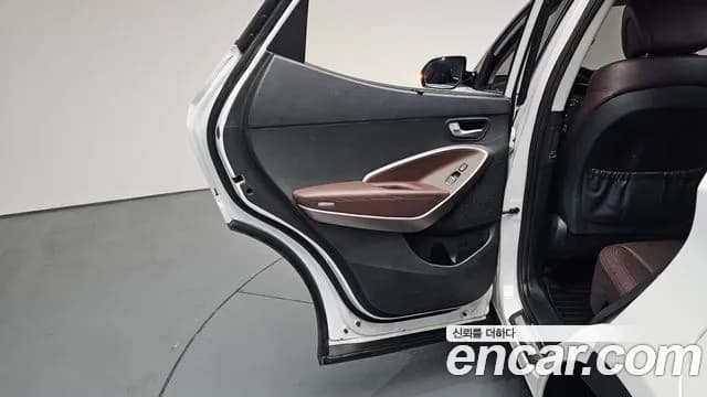 2017 Hyundai Santa Fe The Prime Diesel 2.0 4WD Sold VIN KMHSW81UDHU769606 – side profile 2017 Hyundai Santa Fe The Prime Diesel 2.0 4WD Sold VIN KMHSW81UDHU769606 – side profile