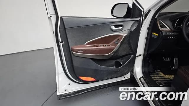 2017 Hyundai Santa Fe The Prime Diesel 2.0 4WD Sold VIN KMHSW81UDHU769606 – dashboard 2017 Hyundai Santa Fe The Prime Diesel 2.0 4WD Sold VIN KMHSW81UDHU769606 – dashboard
