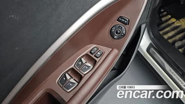 2017 Hyundai Santa Fe The Prime Diesel 2.0 4WD Sold VIN KMHSW81UDHU769606 – photo 22 2017 Hyundai Santa Fe The Prime Diesel 2.0 4WD Sold VIN KMHSW81UDHU769606 – photo 22