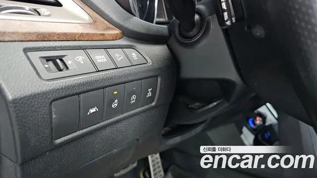 2017 Hyundai Santa Fe The Prime Diesel 2.0 4WD Sold VIN KMHSW81UDHU769606 – photo 33 2017 Hyundai Santa Fe The Prime Diesel 2.0 4WD Sold VIN KMHSW81UDHU769606 – photo 33