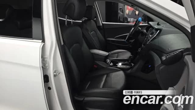 2018 Hyundai Santa Fe The Prime Diesel 2.0 4WD Sold VIN KMHSW81UDJU785953 – interior seats 2018 Hyundai Santa Fe The Prime Diesel 2.0 4WD Sold VIN KMHSW81UDJU785953 – interior seats