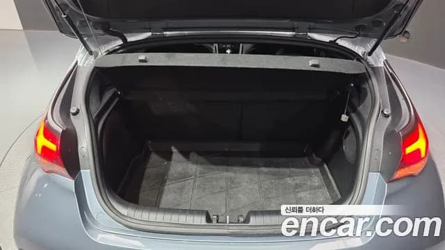 2019 Hyundai Veloster (JS) 2.0 N Sold VIN KMHT361HAKU001812 – photo 20 2019 Hyundai Veloster (JS) 2.0 N Sold VIN KMHT361HAKU001812 – photo 20