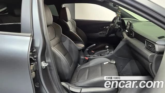 2020 Hyundai Veloster (JS) 2.0 N Sold VIN KMHT361HALU006863 – interior seats 2020 Hyundai Veloster (JS) 2.0 N Sold VIN KMHT361HALU006863 – interior seats