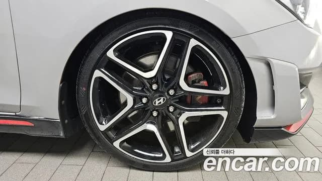 2022 Hyundai Veloster (JS) 2.0 N Sold VIN KMHT361HANU012192 – trunk area 2022 Hyundai Veloster (JS) 2.0 N Sold VIN KMHT361HANU012192 – trunk area