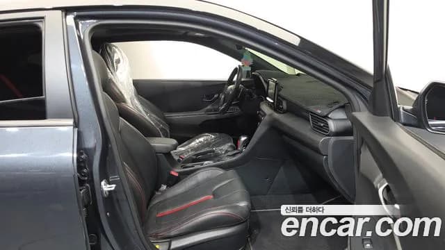 2018 Hyundai Veloster (JS) 1.6 Turbo Sport Sold VIN KMHTK61BGJU007469 – photo 11 2018 Hyundai Veloster (JS) 1.6 Turbo Sport Sold VIN KMHTK61BGJU007469 – photo 11