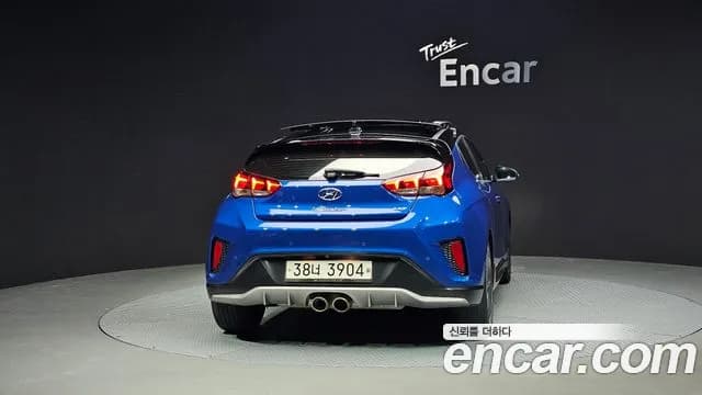 2018 Hyundai Veloster (JS) 1.6 Turbo Sport Sold VIN KMHTK61BGJU011735 – interior seats 2018 Hyundai Veloster (JS) 1.6 Turbo Sport Sold VIN KMHTK61BGJU011735 – interior seats