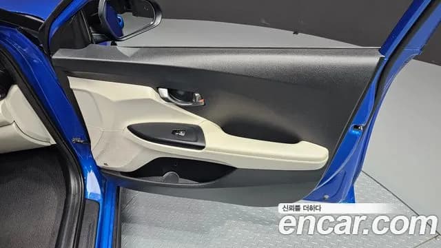 2018 Hyundai Veloster (JS) 1.6 Turbo Sport Sold VIN KMHTK61BGJU011735 – odometer reading 2018 Hyundai Veloster (JS) 1.6 Turbo Sport Sold VIN KMHTK61BGJU011735 – odometer reading