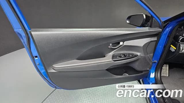 2018 Hyundai Veloster (JS) 1.6 Turbo Sport Sold VIN KMHTK61BGJU011735 – photo 28 2018 Hyundai Veloster (JS) 1.6 Turbo Sport Sold VIN KMHTK61BGJU011735 – photo 28
