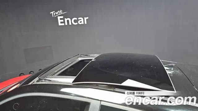 2018 Hyundai Veloster (JS) 1.6 Turbo Sport Sold VIN KMHTK61BGJU015496 – trunk area 2018 Hyundai Veloster (JS) 1.6 Turbo Sport Sold VIN KMHTK61BGJU015496 – trunk area