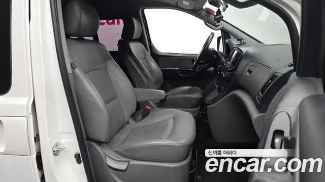 2018 Hyundai The New Grand Starex Urban 9-Seater Sold VIN KMHWG81KBJU974389 – engine bay 2018 Hyundai The New Grand Starex Urban 9-Seater Sold VIN KMHWG81KBJU974389 – engine bay