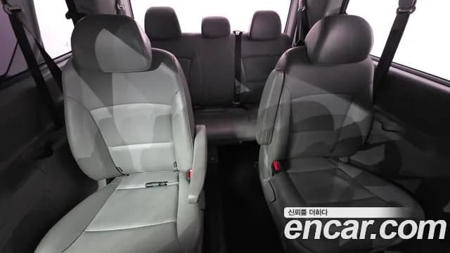 2018 Hyundai The New Grand Starex Urban 9-Seater Sold VIN KMHWG81KBJU974389 – trunk area 2018 Hyundai The New Grand Starex Urban 9-Seater Sold VIN KMHWG81KBJU974389 – trunk area