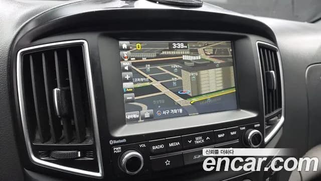 2018 Hyundai The New Grand Starex Urban 9-Seater Sold VIN KMHWG81KBJU974389 – photo 20 2018 Hyundai The New Grand Starex Urban 9-Seater Sold VIN KMHWG81KBJU974389 – photo 20