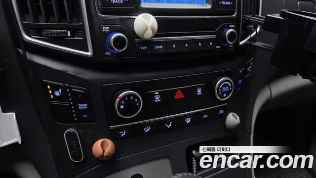 2018 Hyundai The New Grand Starex Urban 9-Seater Sold VIN KMHWG81KBJU988119 – photo 20 2018 Hyundai The New Grand Starex Urban 9-Seater Sold VIN KMHWG81KBJU988119 – photo 20