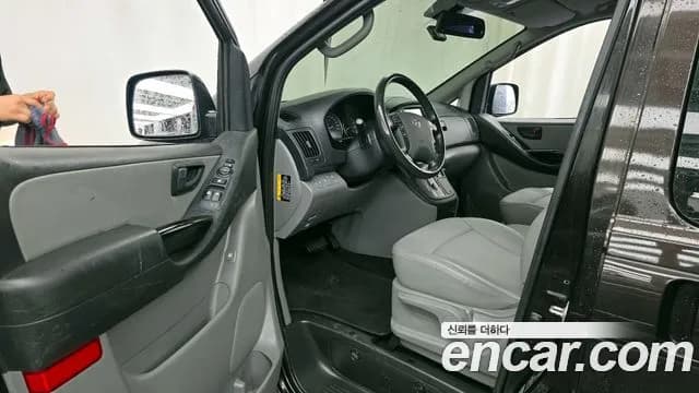 2019 Hyundai The New Grand Starex Urban 9-Seater Sold VIN KMHWG81KBKU037233 – rear exterior 2019 Hyundai The New Grand Starex Urban 9-Seater Sold VIN KMHWG81KBKU037233 – rear exterior