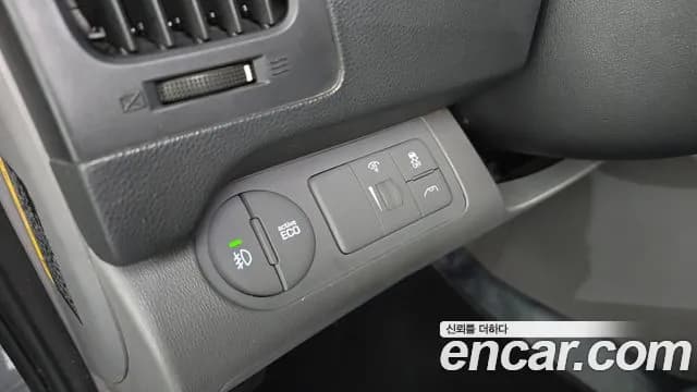 2019 Hyundai The New Grand Starex Urban 9-Seater Sold VIN KMHWG81KBKU044559 – engine bay 2019 Hyundai The New Grand Starex Urban 9-Seater Sold VIN KMHWG81KBKU044559 – engine bay