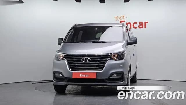 2019 Hyundai The New Grand Starex Urban 9-Seater Sold VIN KMHWG81KBKU049314 – interior seats 2019 Hyundai The New Grand Starex Urban 9-Seater Sold VIN KMHWG81KBKU049314 – interior seats