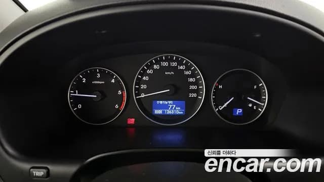 2019 Hyundai The New Grand Starex Urban 9-Seater Sold VIN KMHWG81KBKU049314 – exterior detail 2019 Hyundai The New Grand Starex Urban 9-Seater Sold VIN KMHWG81KBKU049314 – exterior detail