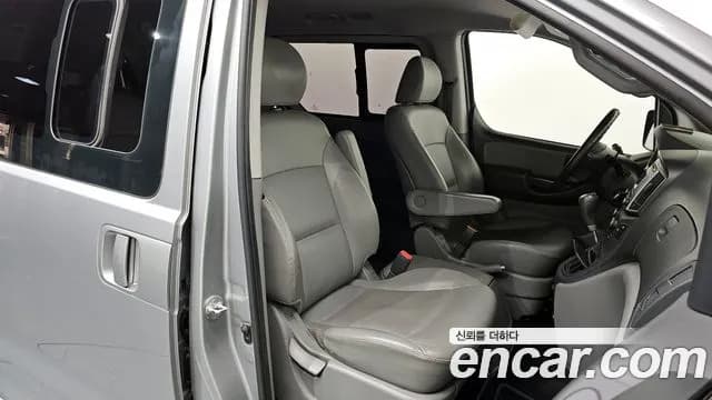 2019 Hyundai The New Grand Starex Urban 9-Seater Sold VIN KMHWG81KBKU049314 – photo 11 2019 Hyundai The New Grand Starex Urban 9-Seater Sold VIN KMHWG81KBKU049314 – photo 11