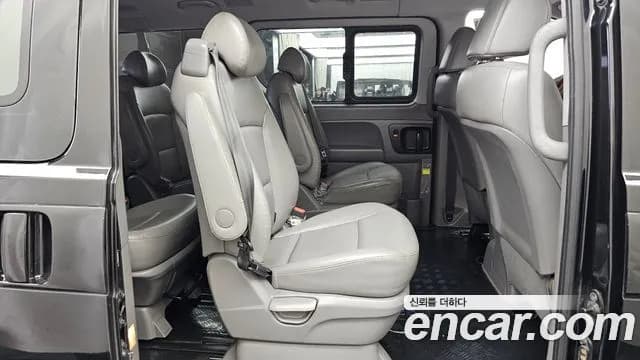 2021 Hyundai The New Grand Starex 4WD Urban 9-Seater Sold VIN KMHWG81KDMU159031 – photo 13 2021 Hyundai The New Grand Starex 4WD Urban 9-Seater Sold VIN KMHWG81KDMU159031 – photo 13