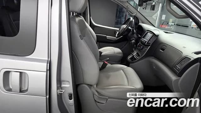 2018 Hyundai The New Grand Starex Urban 9-Seater Sold VIN KMHWH81KBJU979232 – front exterior 2018 Hyundai The New Grand Starex Urban 9-Seater Sold VIN KMHWH81KBJU979232 – front exterior