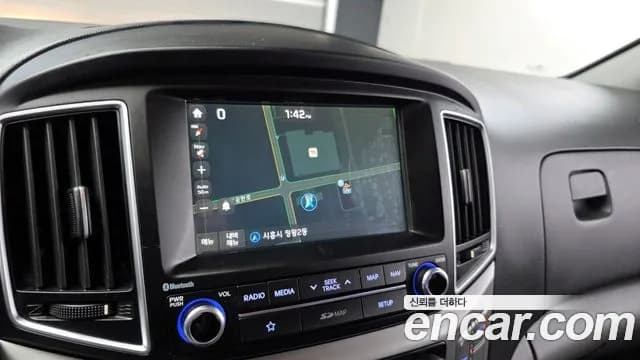 2018 Hyundai The New Grand Starex Urban 9-Seater Sold VIN KMHWH81KBJU979232 – trunk area 2018 Hyundai The New Grand Starex Urban 9-Seater Sold VIN KMHWH81KBJU979232 – trunk area