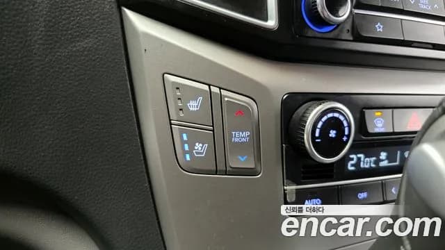 2018 Hyundai The New Grand Starex Urban 9-Seater Sold VIN KMHWH81KBJU979232 – photo 17 2018 Hyundai The New Grand Starex Urban 9-Seater Sold VIN KMHWH81KBJU979232 – photo 17