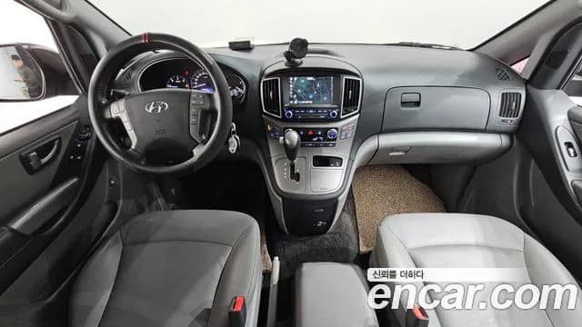 2018 Hyundai The New Grand Starex Urban 9-Seater Sold VIN KMHWH81KBJU979691 – exterior detail 2018 Hyundai The New Grand Starex Urban 9-Seater Sold VIN KMHWH81KBJU979691 – exterior detail