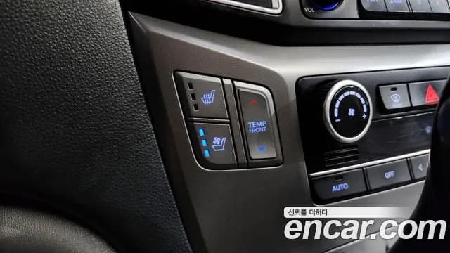 2020 Hyundai The New Grand Starex Urban 9-Seater Sold VIN KMHWH81KBLU134843 – side profile 2020 Hyundai The New Grand Starex Urban 9-Seater Sold VIN KMHWH81KBLU134843 – side profile