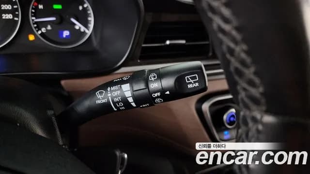 2019 Hyundai The New Grand Starex Urban 9-Seater Sold VIN KMHWK81KBKU024061 – photo 19 2019 Hyundai The New Grand Starex Urban 9-Seater Sold VIN KMHWK81KBKU024061 – photo 19