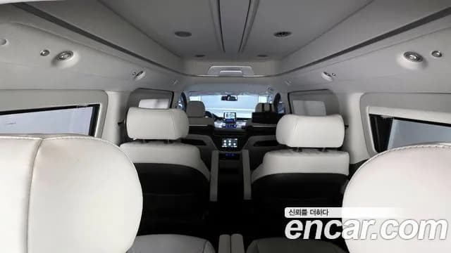2019 Hyundai The New Grand Starex 4WD Limousine Sold VIN KMHWK81KDKU088150 – interior seats 2019 Hyundai The New Grand Starex 4WD Limousine Sold VIN KMHWK81KDKU088150 – interior seats