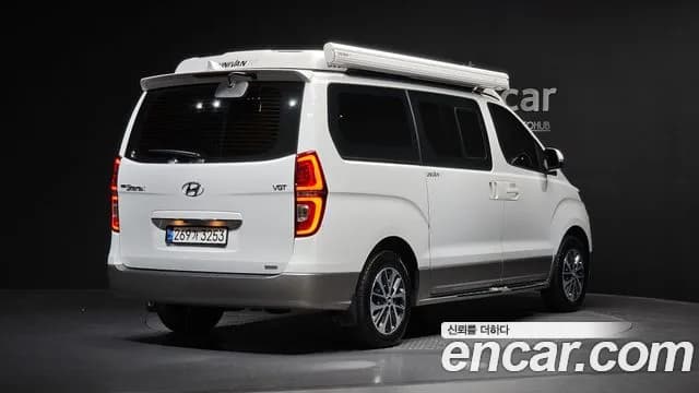 2021 Hyundai The New Grand Starex 4WD Camping car Sold VIN KMHWK81KDMU164044 – exterior detail 2021 Hyundai The New Grand Starex 4WD Camping car Sold VIN KMHWK81KDMU164044 – exterior detail