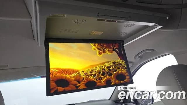 2021 Hyundai The New Grand Starex 4WD Limousine Sold VIN KMHWK81KDMU164430 – photo 18 2021 Hyundai The New Grand Starex 4WD Limousine Sold VIN KMHWK81KDMU164430 – photo 18