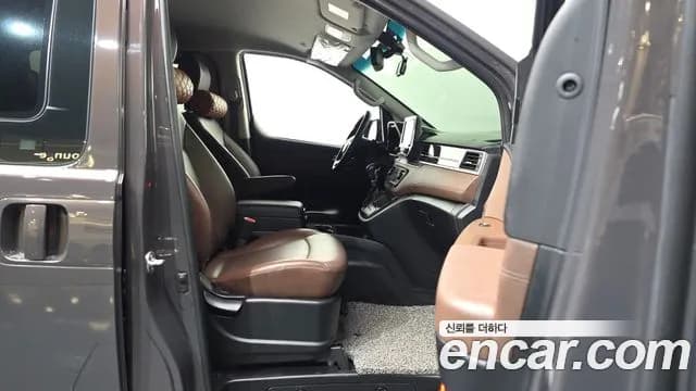 2021 Hyundai The New Grand Starex 4WD Urban 9-Seater Sold VIN KMHWK81KDMU164989 – trunk area 2021 Hyundai The New Grand Starex 4WD Urban 9-Seater Sold VIN KMHWK81KDMU164989 – trunk area
