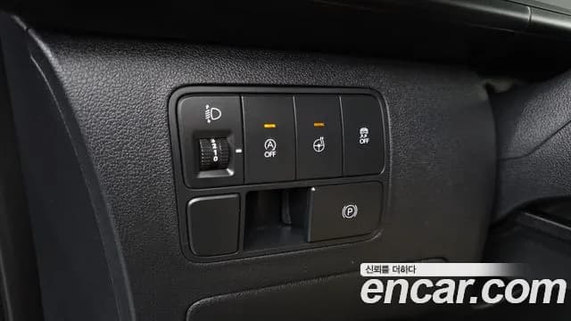 2023 Hyundai Staria Tourer 9-Seater Sold VIN KMHYA811BPU078677 – exterior detail 2023 Hyundai Staria Tourer 9-Seater Sold VIN KMHYA811BPU078677 – exterior detail