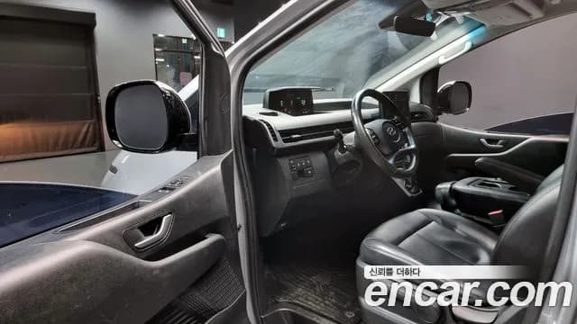 2023 Hyundai Staria Tourer 9-Seater Sold VIN KMHYA811BPU109912 – trunk area 2023 Hyundai Staria Tourer 9-Seater Sold VIN KMHYA811BPU109912 – trunk area