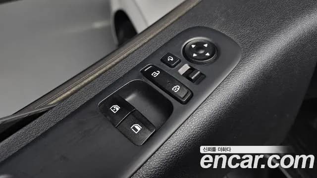 2022 Hyundai Staria 4WD Tourer 9-Seater Sold VIN KMHYA811DNU072199 – exterior detail 2022 Hyundai Staria 4WD Tourer 9-Seater Sold VIN KMHYA811DNU072199 – exterior detail